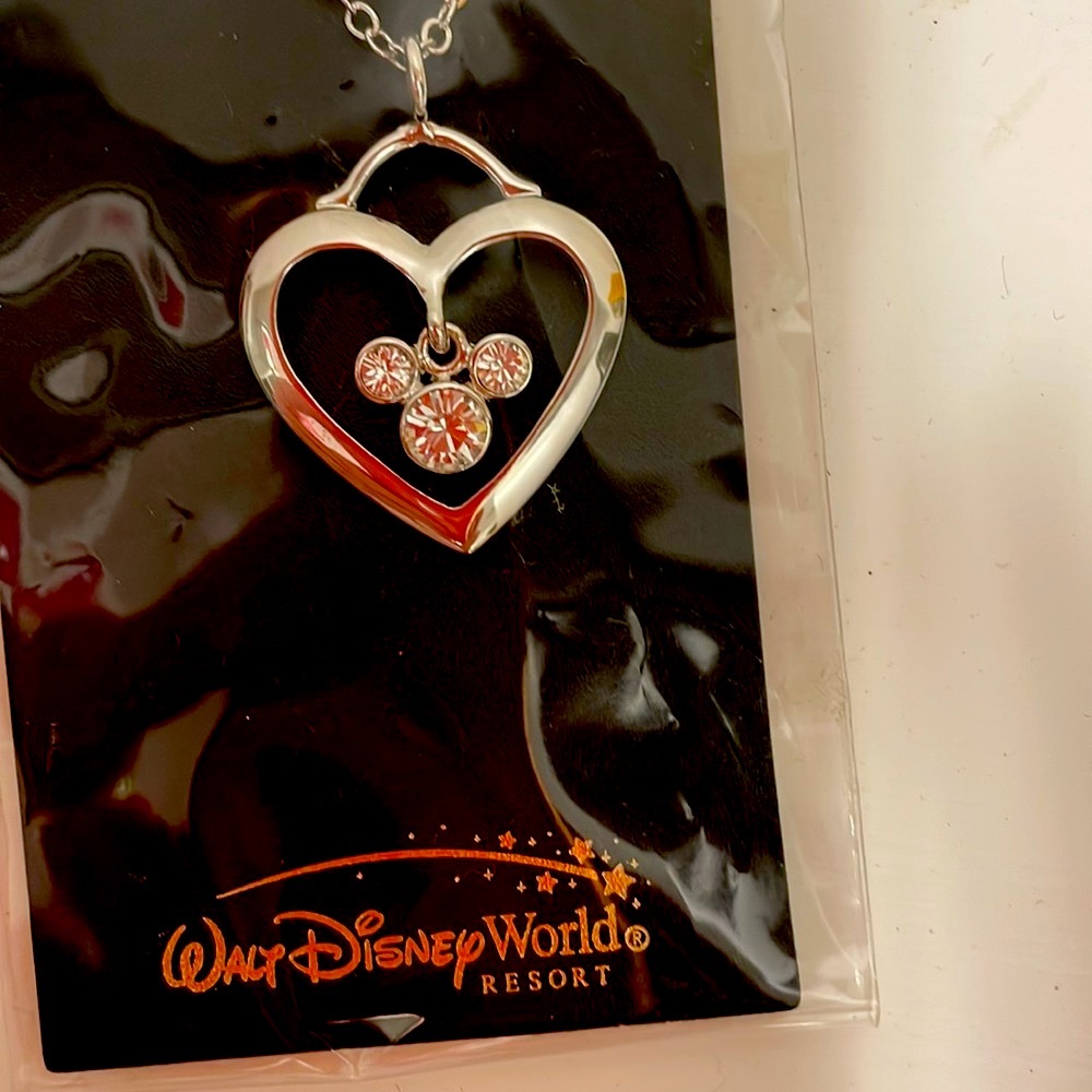 Walt Disney World Resort Mickey Mouse Heart Necklace NEW!